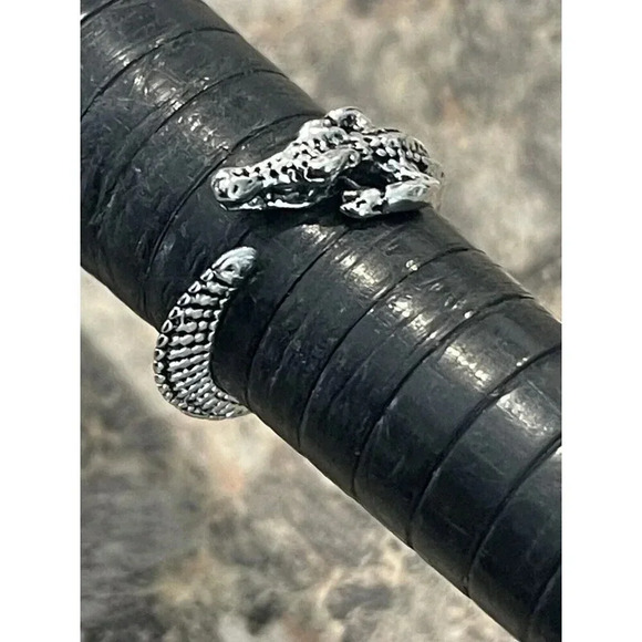 Goth Ring Lot Of 5 Silver Tone Costume Rings Octopus Snake Alligator Lot #3 - Picture 9 of 14